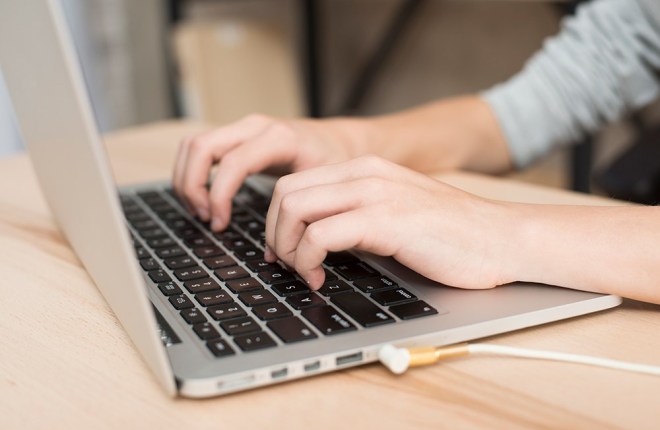 如何在 Google 云端硬盘中创建 Google 相册文件夹