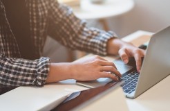 如何从云端硬盘中删除 Google 表格