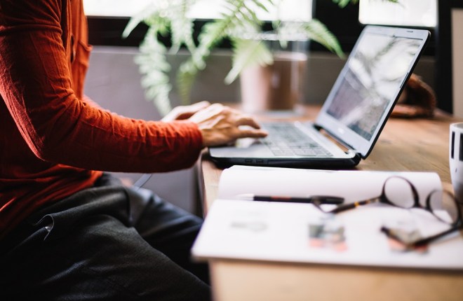 如何在 Microsoft Excel 中隐藏单元格