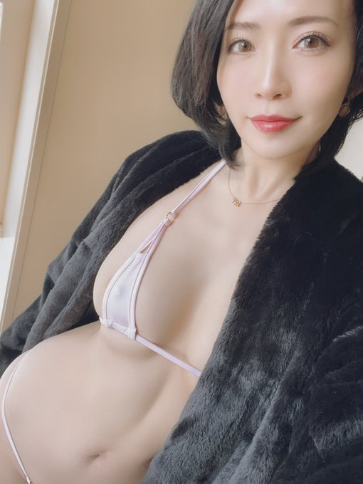 Fz_gHATaIAIGBX7.jpg Fz_gHATaIAIGBX7.jpg