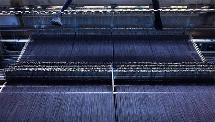 1650776829122011507.jpg learn-the-4-most-expensive-fabrics-in-the-world-picture-3-rQlgFHW8N.jpg